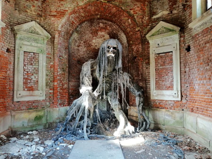 abandoned mausoleum park entrance